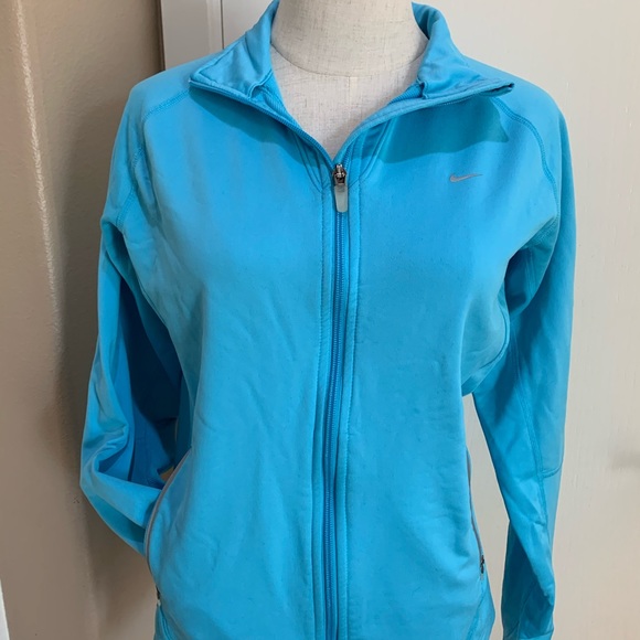 vintage nike sweater baby blue
